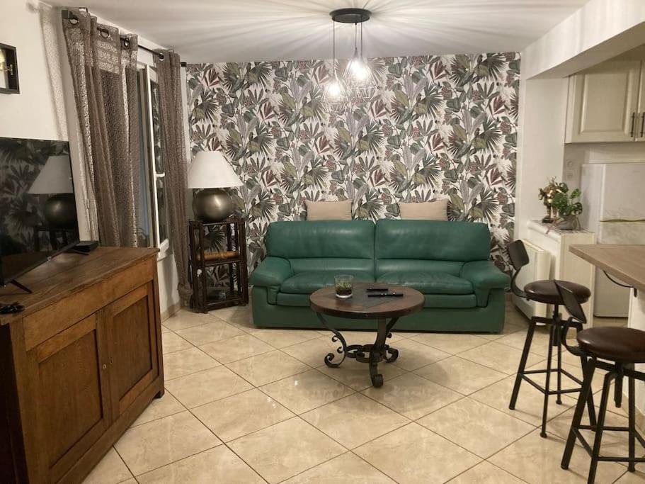 Agreable Maison Avec Jolie Terrasse Exterieure Champigneulles Eksteriør billede
